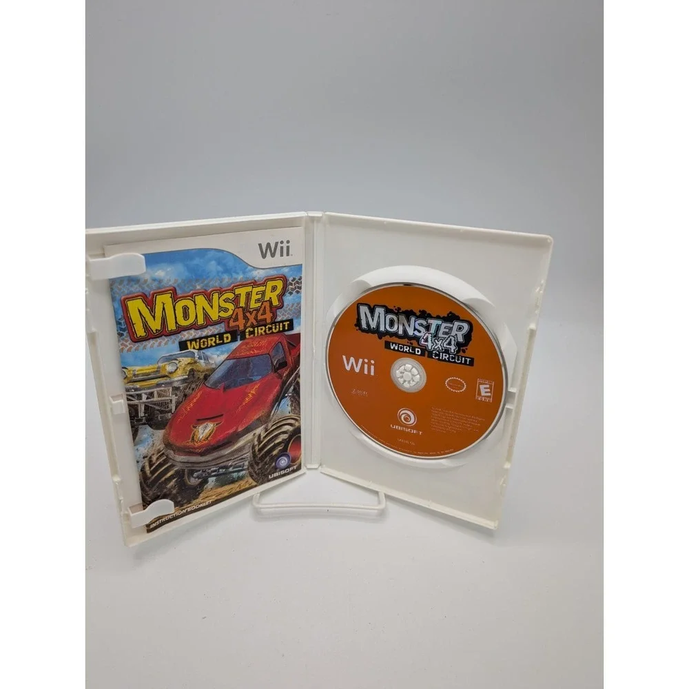 Monster 4X4: World Circuit Complete  (Nintendo Wii, 2006) VG Shape‎ & Tested
